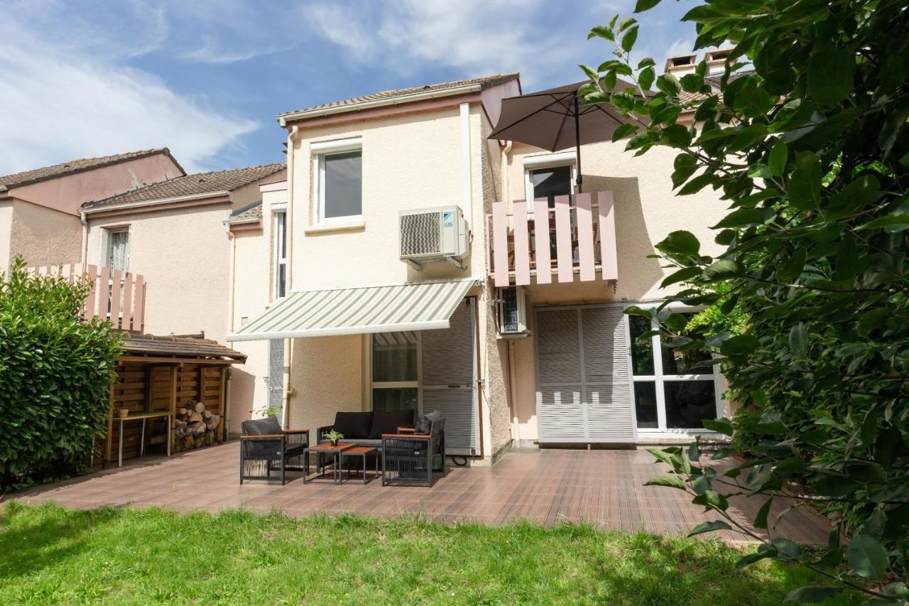 Le Garden -Maison-2Parking-Jardin-Terrasse-Babyfoot-Wifi Cergy Exterior foto